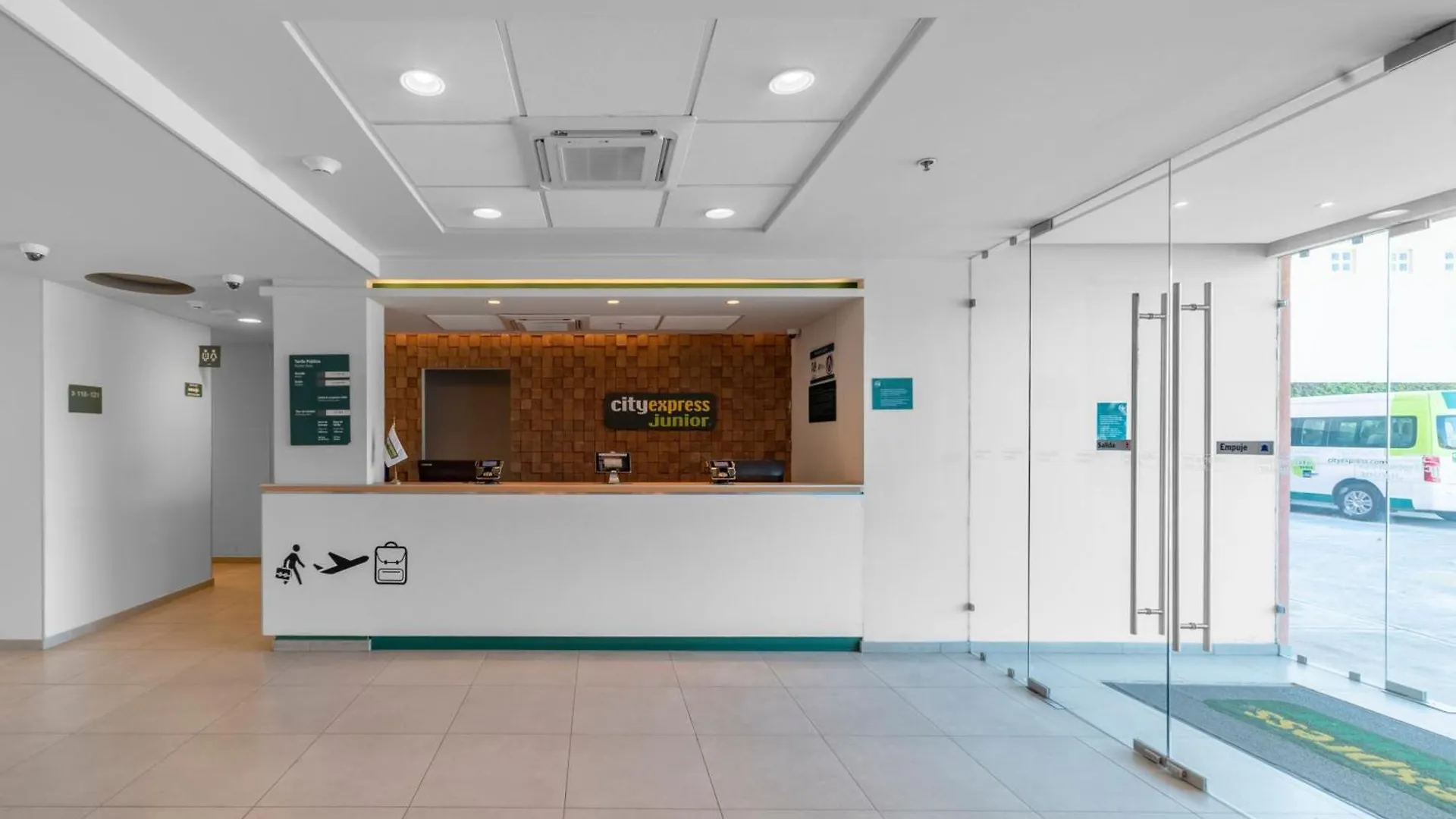 *** Hotel City Express Junior By Marriott Merida Altabrisa Mexico