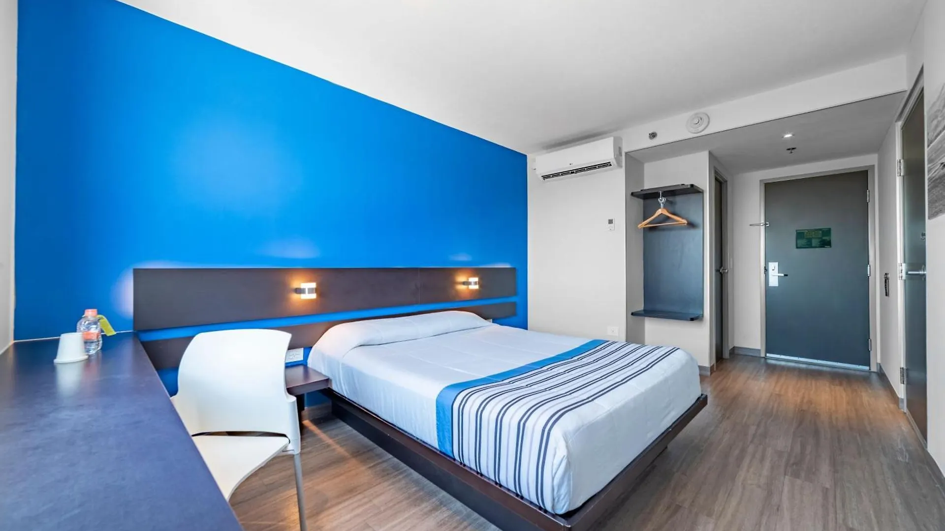 City Express Junior By Marriott Merida Altabrisa 3*,  Mexico