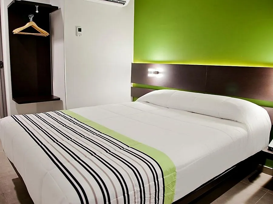 City Express Junior By Marriott Merida Altabrisa Hotel